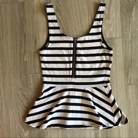 Classy Express tank top - Picture 3 of 5